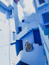 Load image into Gallery viewer, KIMONO WITH FLOWERS AND LEAVES ,COLORFUL PERFECT FOR SUMMER DAYS OR FOR PARTIES, medium lenght shot in Muralla Roja, Spain, beautiful picture 
